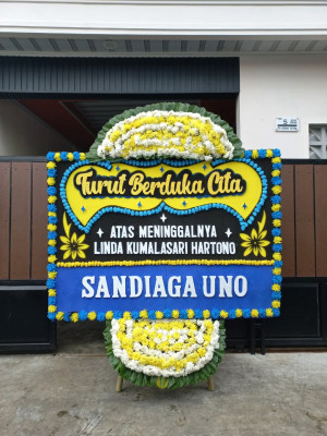 Papan Bunga Duka di Menthobi Raya